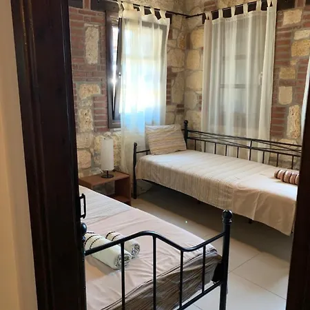 Epta Ouranoi Villa *